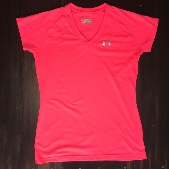 Under Armour Tops - Under Armour V-neck activewear coral